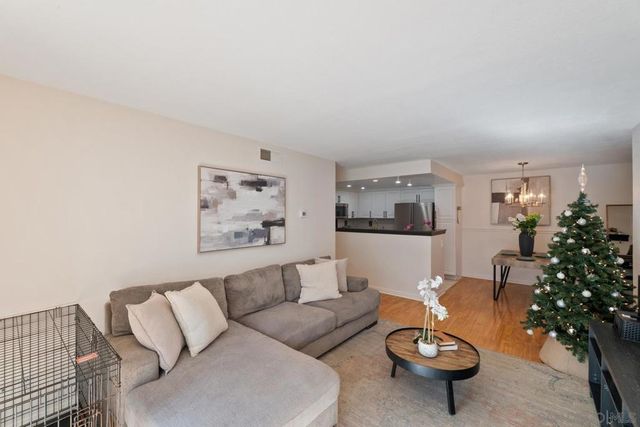 1564 Tanglewood Ln 19, Escondido, CA 92029