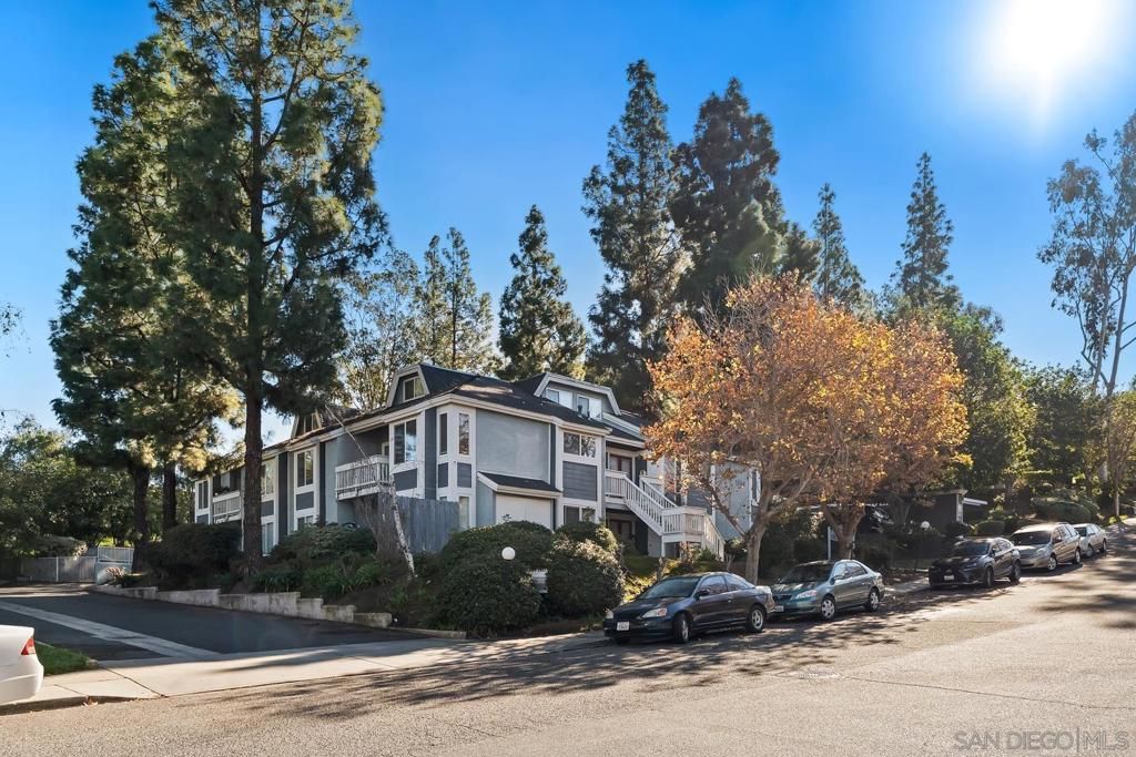 1564 Tanglewood Ln 19, Escondido, CA 92029