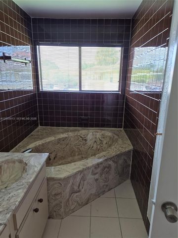 9943 W Atlantic Blvd 9943, Coral Springs, FL 33071