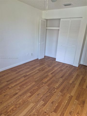 9943 W Atlantic Blvd 9943, Coral Springs, FL 33071