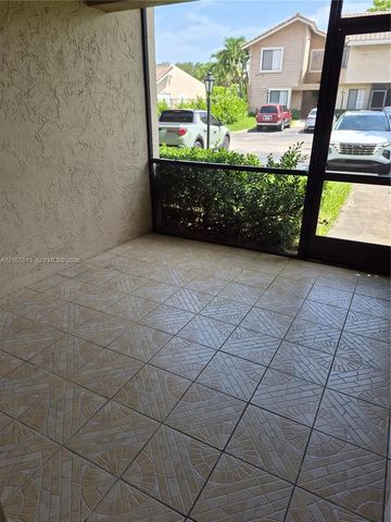 9943 W Atlantic Blvd 9943, Coral Springs, FL 33071