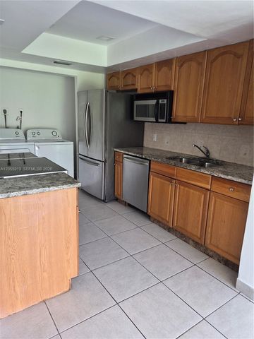 9943 W Atlantic Blvd 9943, Coral Springs, FL 33071