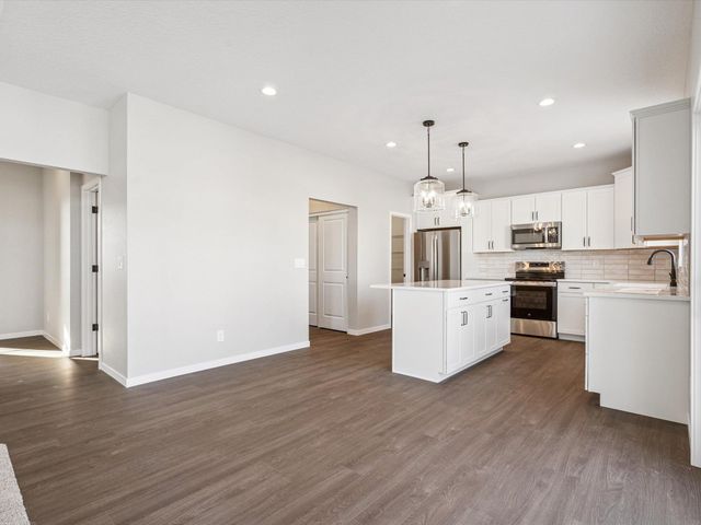 2819 Autumn Woods Drive, Cedar Falls, IA 50613