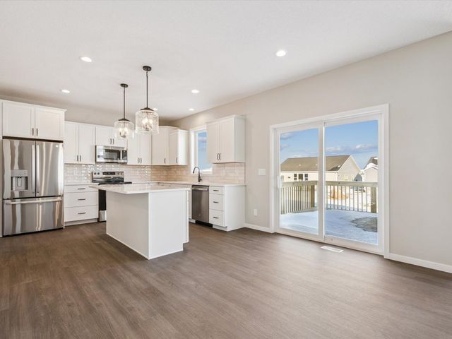 2819 Autumn Woods Drive, Cedar Falls, IA 50613