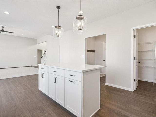 2819 Autumn Woods Drive, Cedar Falls, IA 50613