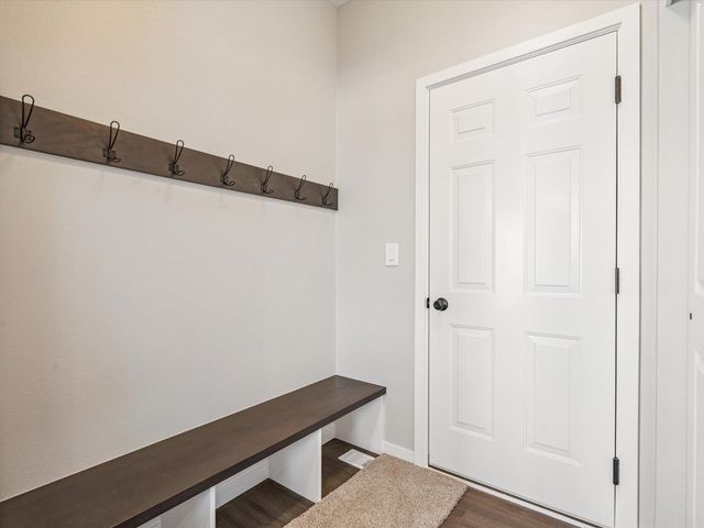 2819 Autumn Woods Drive, Cedar Falls, IA 50613