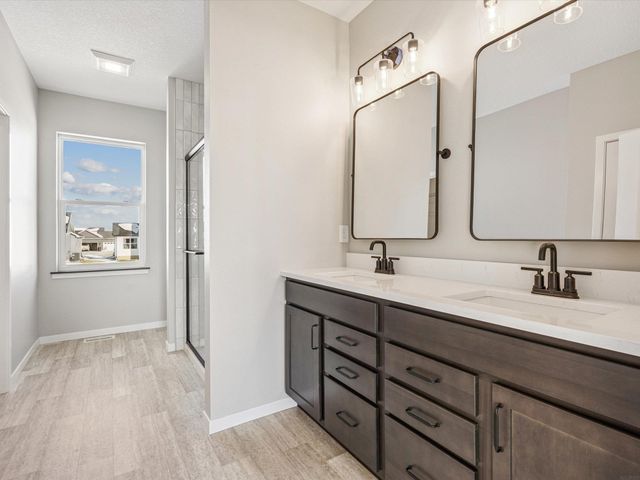 2819 Autumn Woods Drive, Cedar Falls, IA 50613