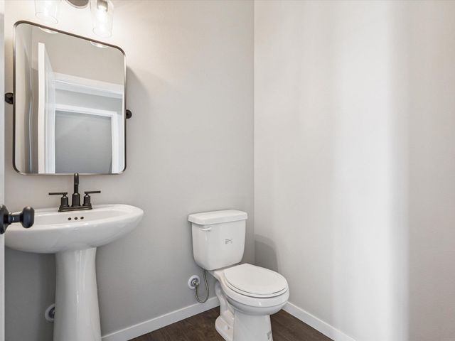 2819 Autumn Woods Drive, Cedar Falls, IA 50613