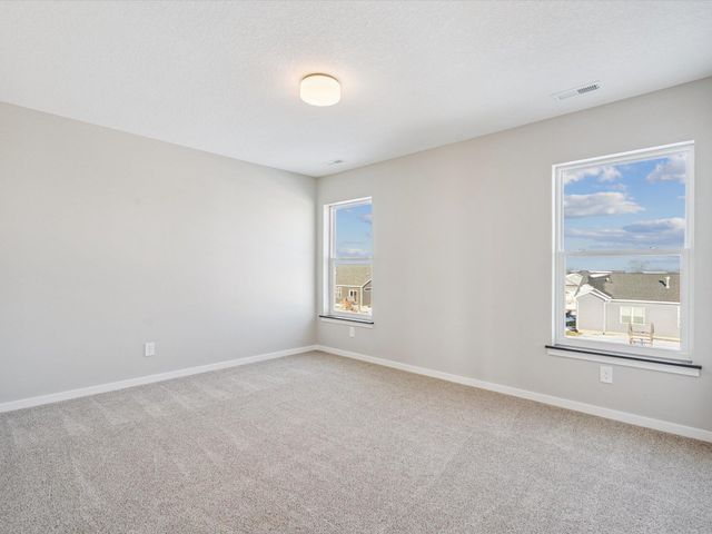 2819 Autumn Woods Drive, Cedar Falls, IA 50613