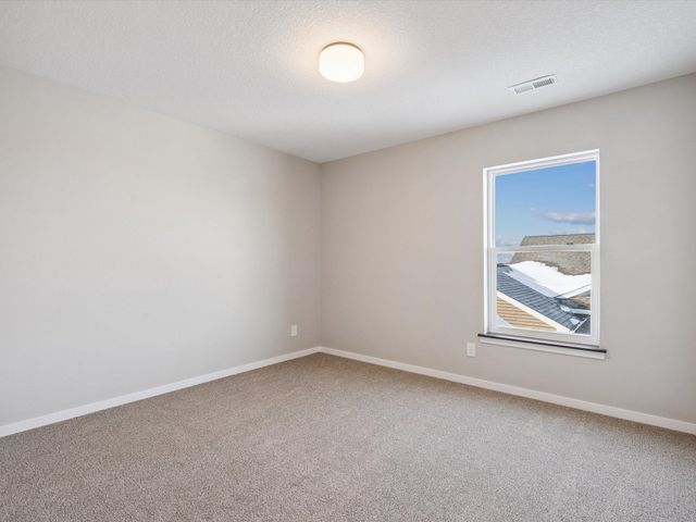 2819 Autumn Woods Drive, Cedar Falls, IA 50613