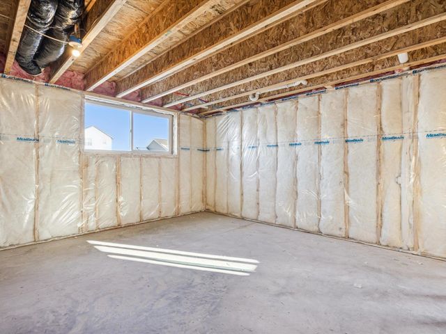 2819 Autumn Woods Drive, Cedar Falls, IA 50613