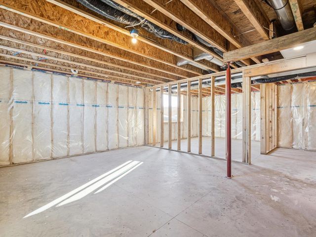 2819 Autumn Woods Drive, Cedar Falls, IA 50613