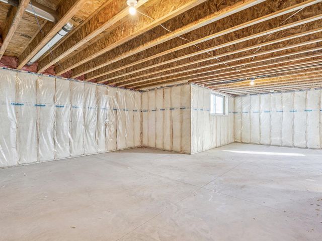 2819 Autumn Woods Drive, Cedar Falls, IA 50613