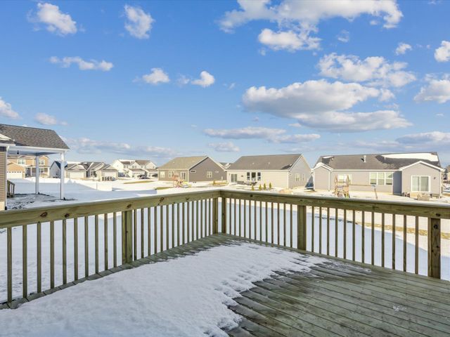 2819 Autumn Woods Drive, Cedar Falls, IA 50613