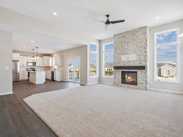 2819 Autumn Woods Drive, Cedar Falls, IA 50613