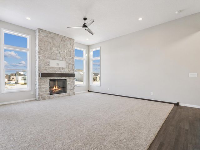 2819 Autumn Woods Drive, Cedar Falls, IA 50613