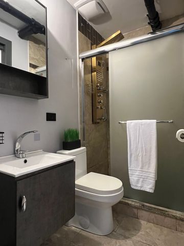 4134 N Keystone Avenue G, Chicago, IL 60641
