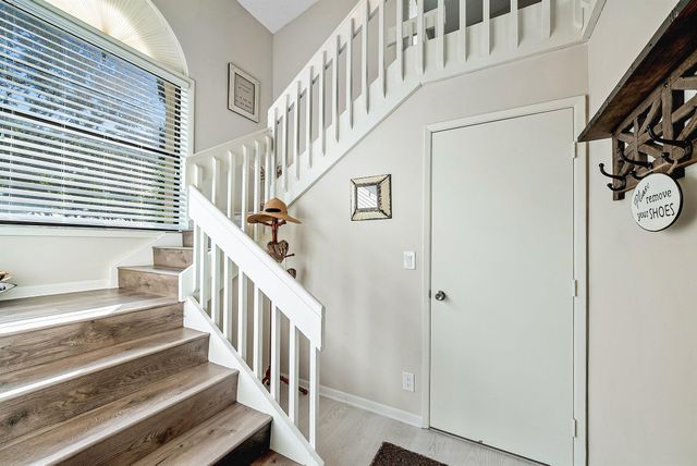 10423 S Circle Lake Drive 202, Boynton Beach, FL 33437