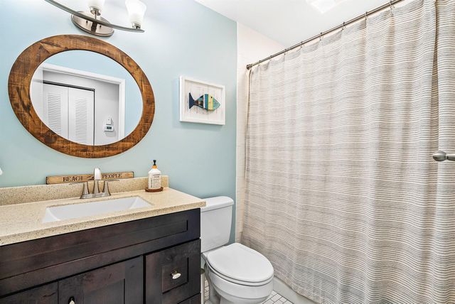 10423 S Circle Lake Drive 202, Boynton Beach, FL 33437