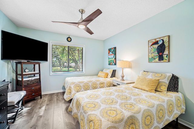 10423 S Circle Lake Drive 202, Boynton Beach, FL 33437