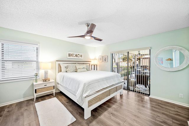 10423 S Circle Lake Drive 202, Boynton Beach, FL 33437