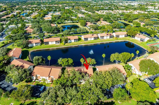 10423 S Circle Lake Drive 202, Boynton Beach, FL 33437