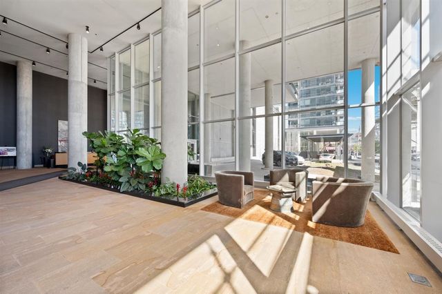 860 W Blackhawk Street 2108, Chicago, IL 60642