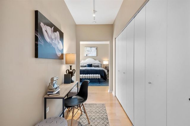 860 W Blackhawk Street 2108, Chicago, IL 60642