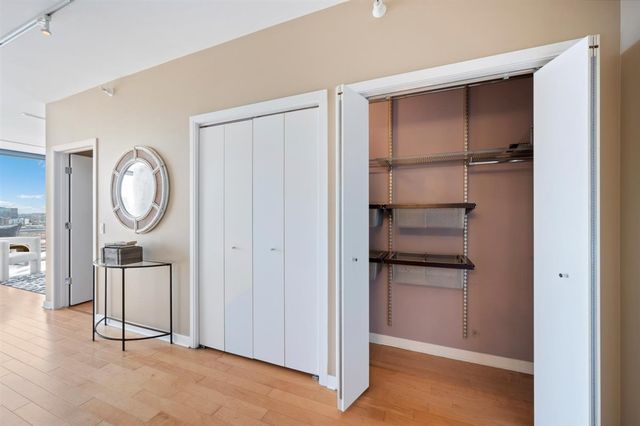 860 W Blackhawk Street 2108, Chicago, IL 60642