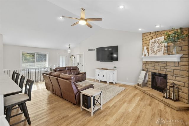 41 Louise Drive, Springboro, OH 45066