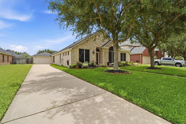 2517 Black Skimmer Court, League City, TX 77573