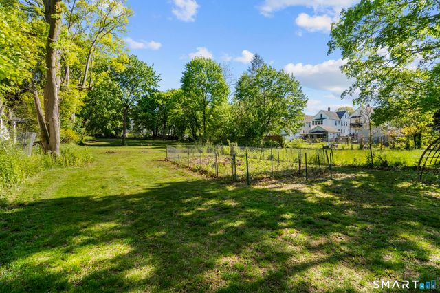 224 Putnam Avenue, Hamden, CT 06517