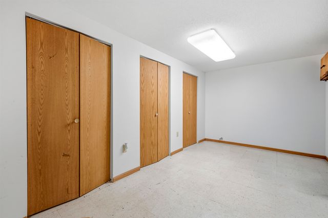 1204 6th Street NE, Minot, ND 58703
