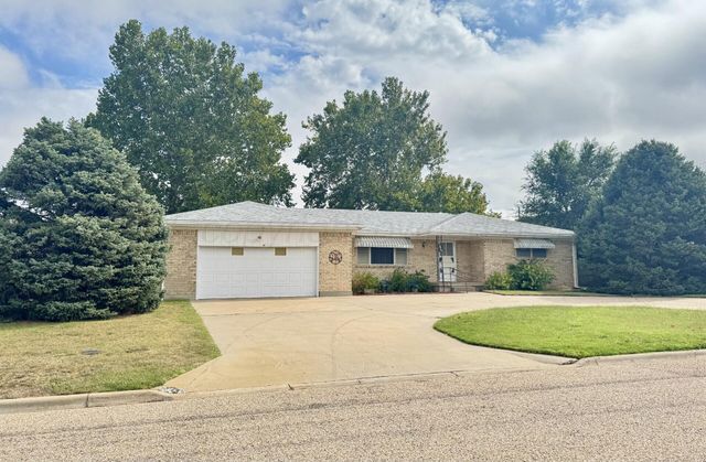 1315 S Canadian Street, Wheeler, TX 79096