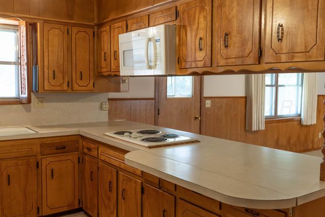 1315 S Canadian Street, Wheeler, TX 79096