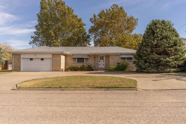 1315 S Canadian Street, Wheeler, TX 79096