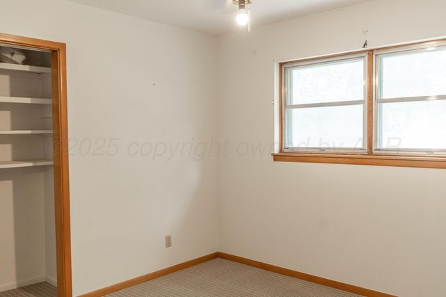 1315 S Canadian Street, Wheeler, TX 79096