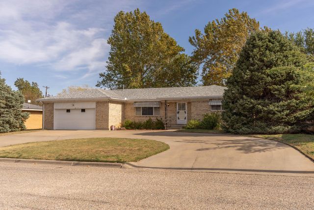 1315 S Canadian Street, Wheeler, TX 79096