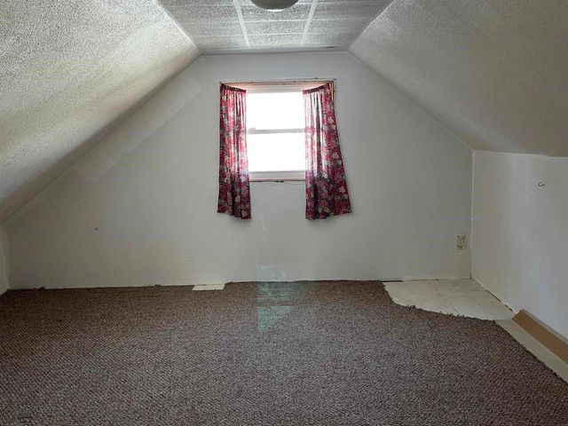 1727 Forest Avenue, Waterloo, IA 50701
