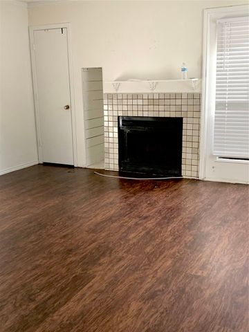 9829 Walnut Street O102, Dallas, TX 75243