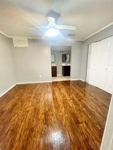 9829 Walnut Street O102, Dallas, TX 75243