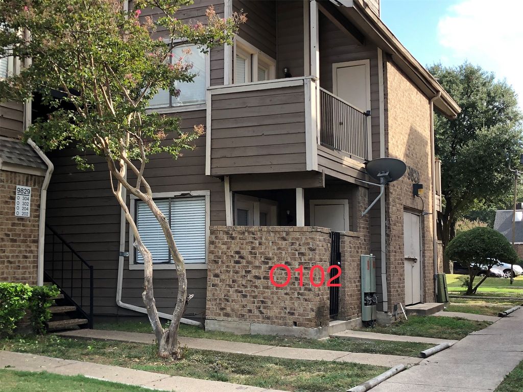 9829 Walnut Street O102, Dallas, TX 75243