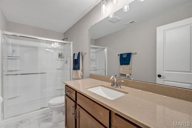 144 Columbia Meadows Lane, O'fallon, MO 63366