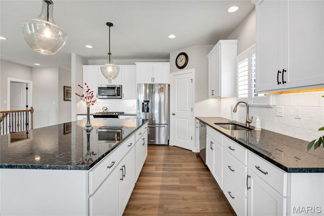 144 Columbia Meadows Lane, O'fallon, MO 63366