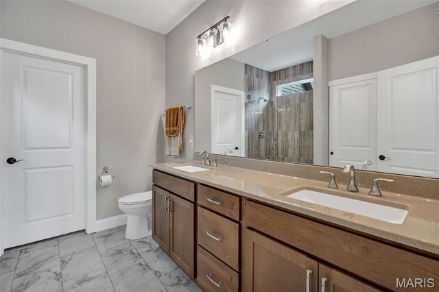 144 Columbia Meadows Lane, O'fallon, MO 63366