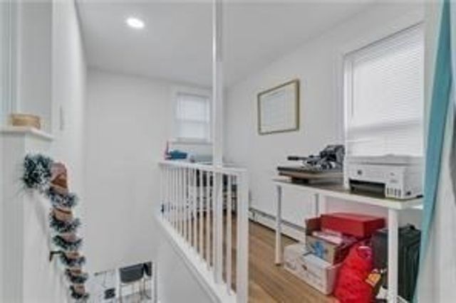 215 Kenyon Ave, Pawtucket, RI 02861