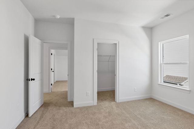 7404 Legends Way, Murfreesboro, TN 37129