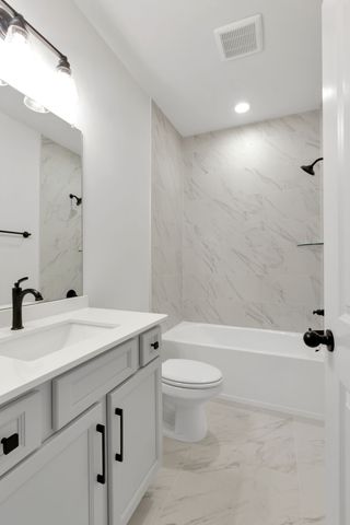 7404 Legends Way, Murfreesboro, TN 37129