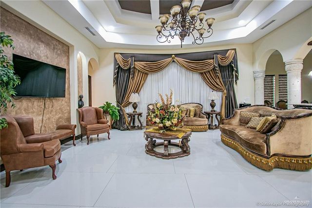 104 Loma Blanca Street, La Joya, TX 78560