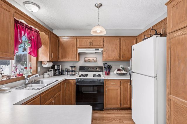 20042 Wild Rice Drive NE, Wyoming, MN 55092